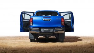 carlineup_hilux_exterior_top_pic_01_02_large