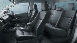 carlineup_hilux_interior_top_pic_04_02_02