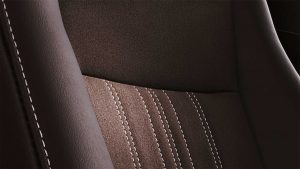 carlineup_esquire_interior_top_pic_01_03_large